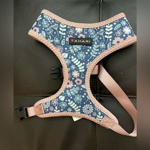 Tahari Washable Floral Dog Harness Size Medium